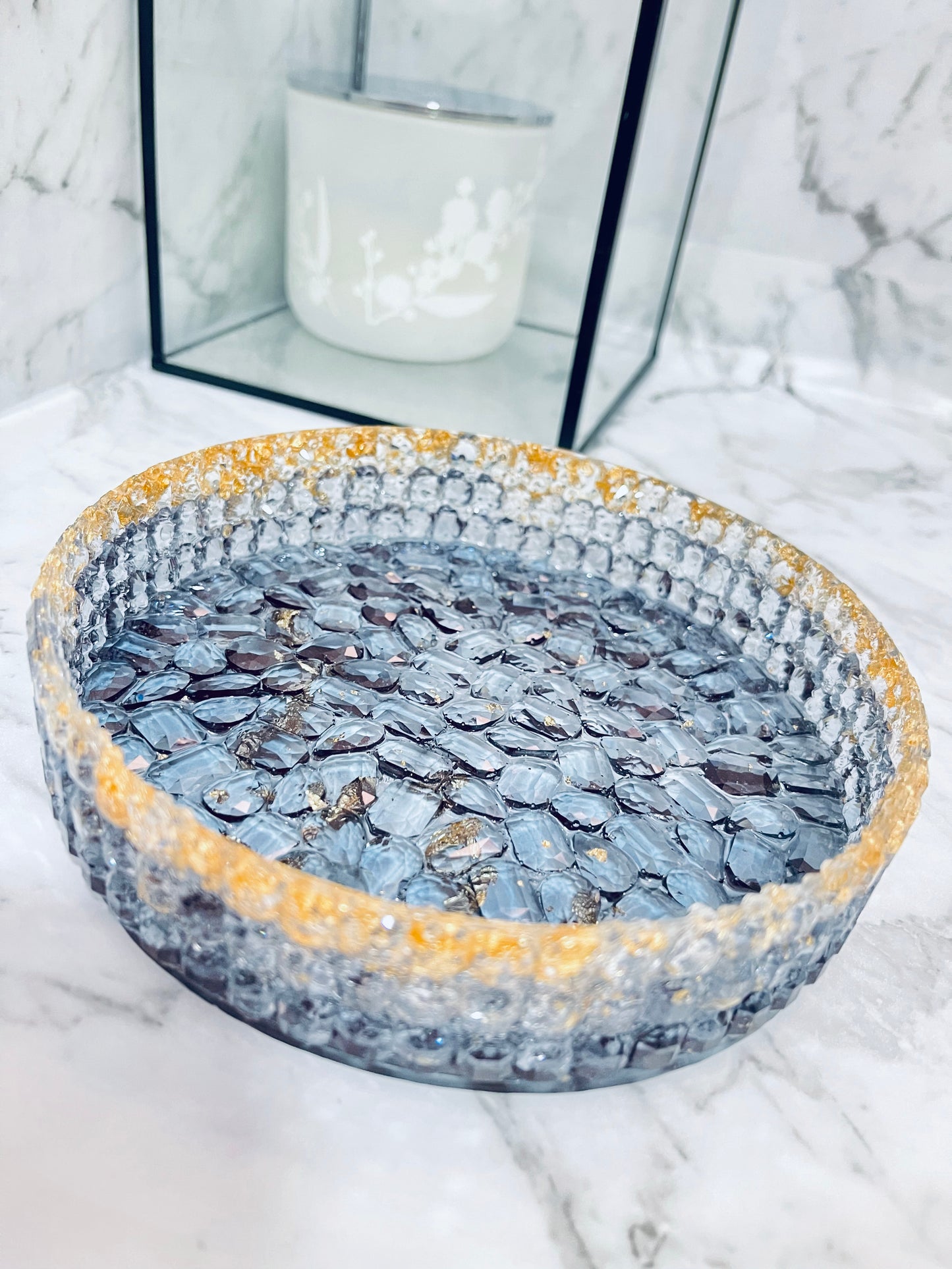 Creative Resin - Round Jewellery Tray / Jewellery Plate (two colours mixed)