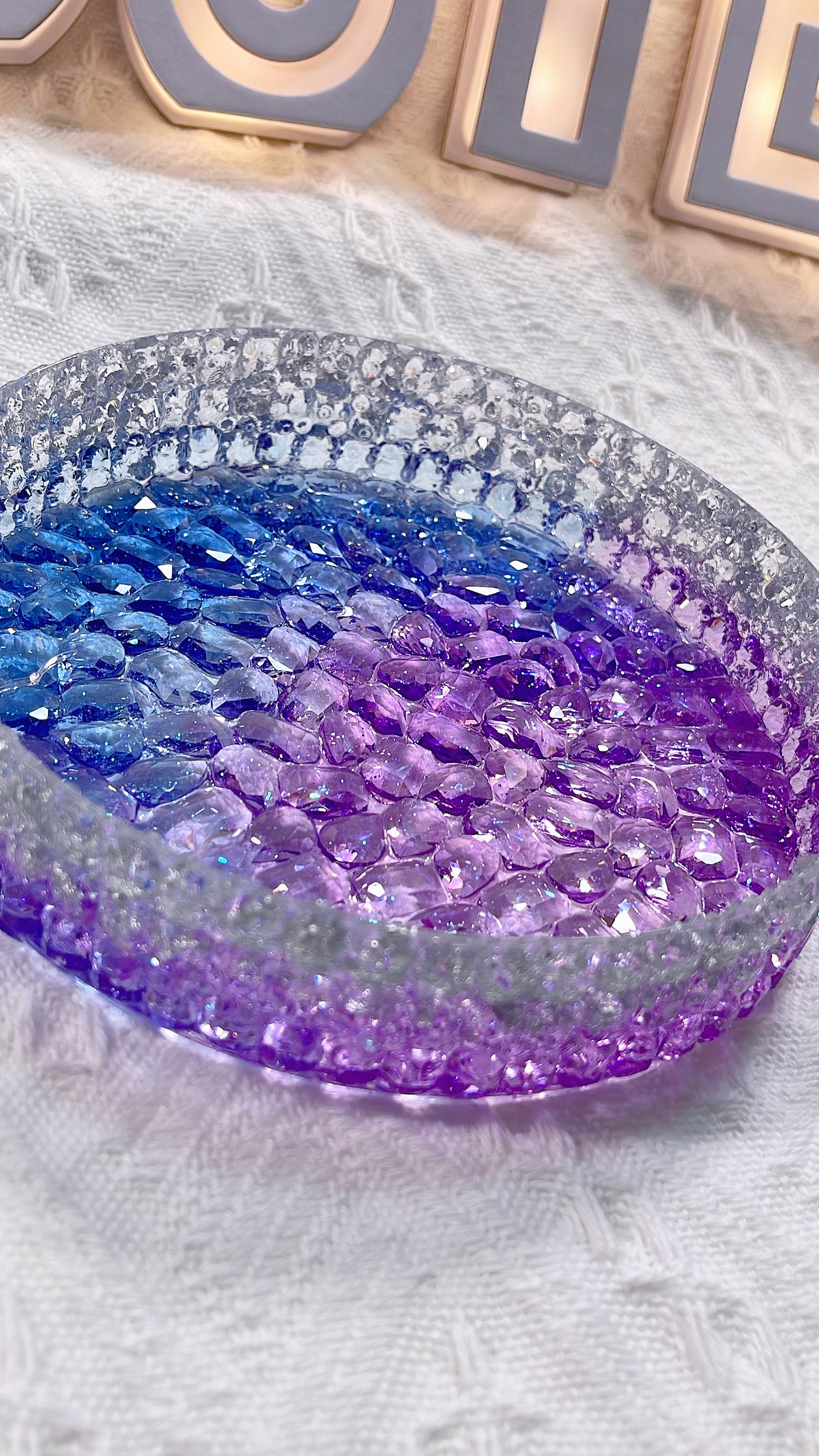 Creative Resin - Round Jewellery Tray / Jewellery Plate (three colours mixed)