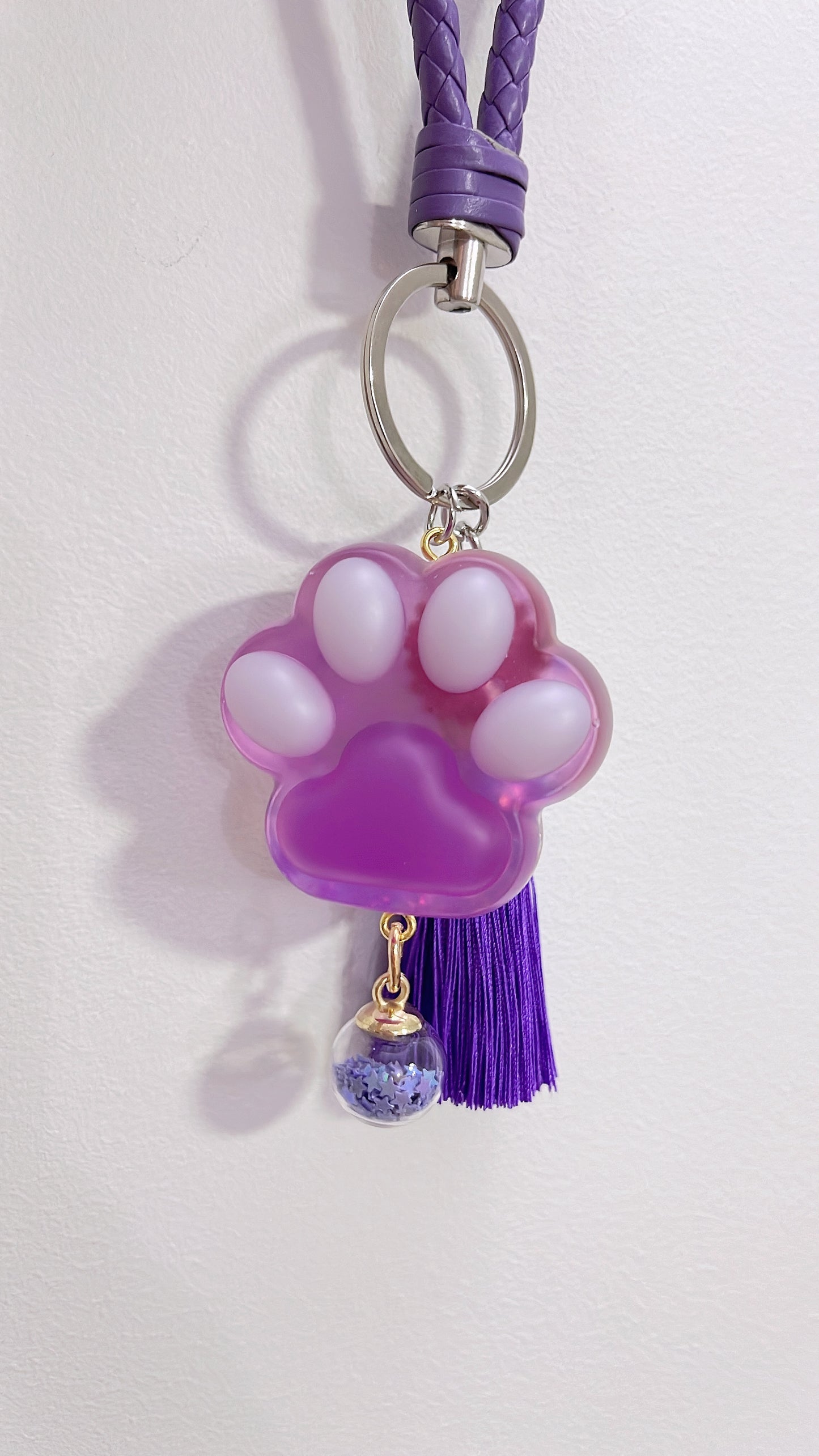 Creative Resin Cats Claws - Design Keychain Keyring